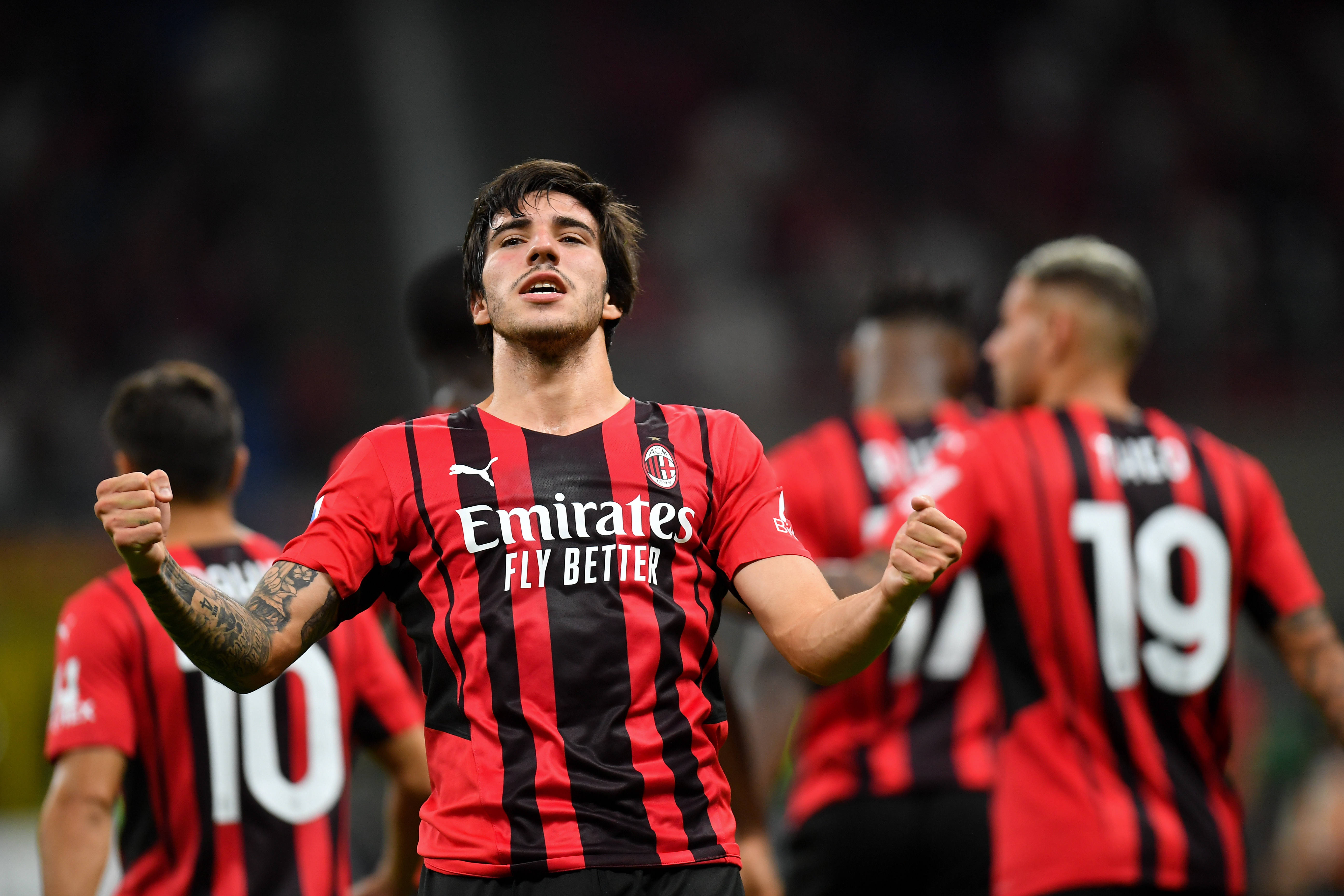 表现帮助他 表现帮助他