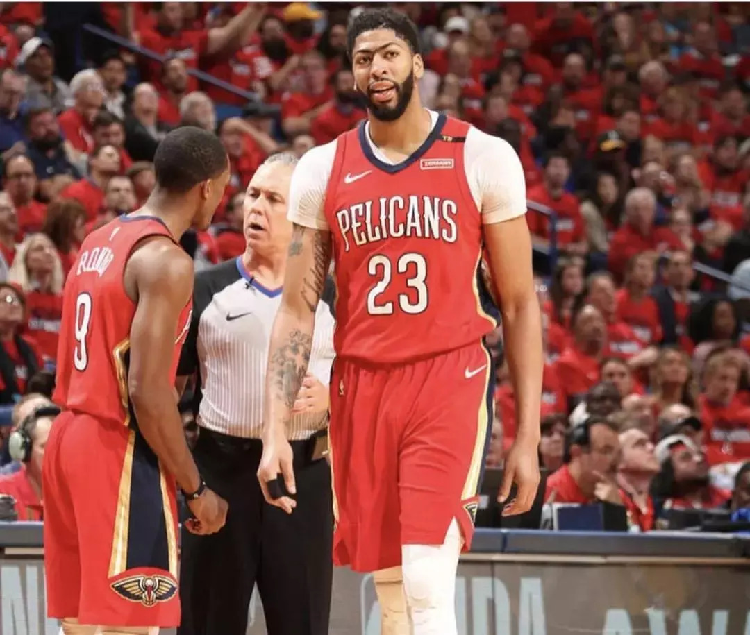 募他时更加 募他时更加