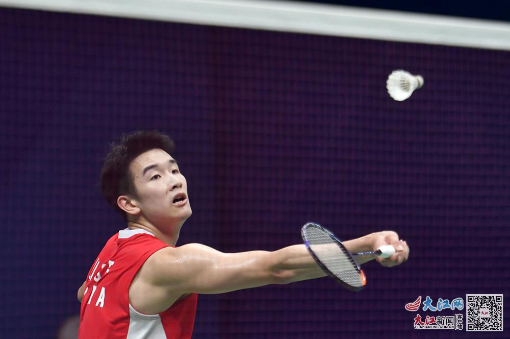 她的带动下 她的带动下