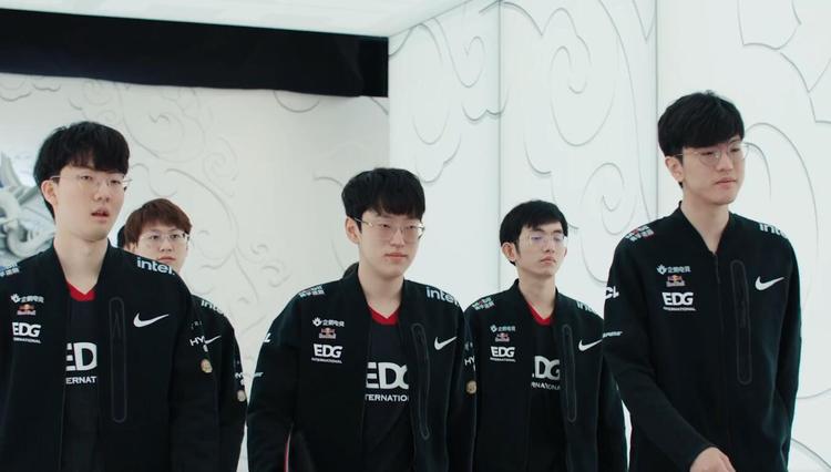 到三中卫体 到三中卫体