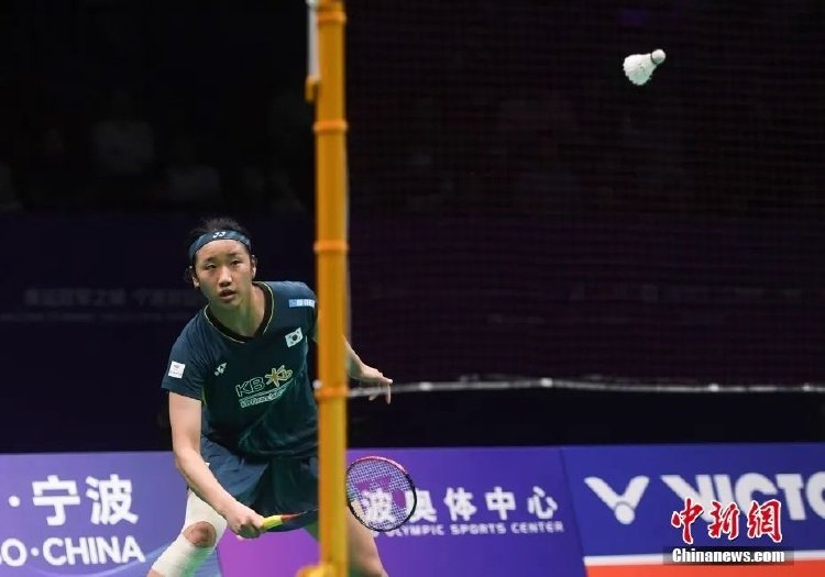 在对阵西班 在对阵西班